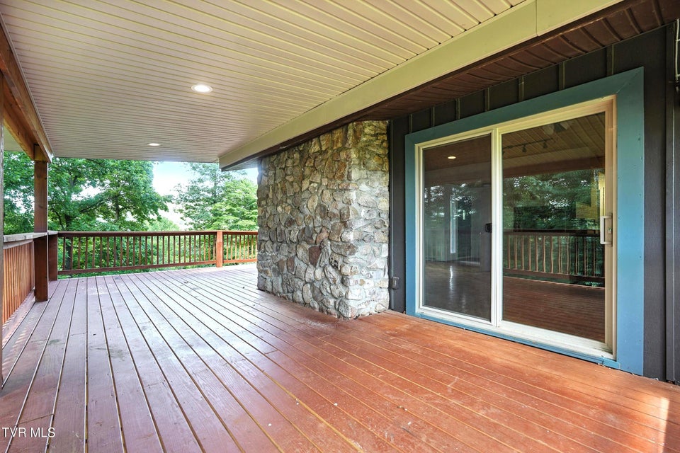 Photo #43: 170 Diana Avenue