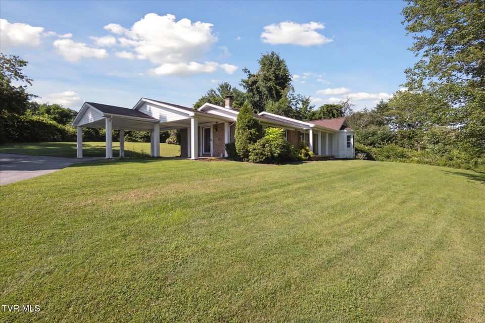 Photo #2: 15493 Siesta Avenue