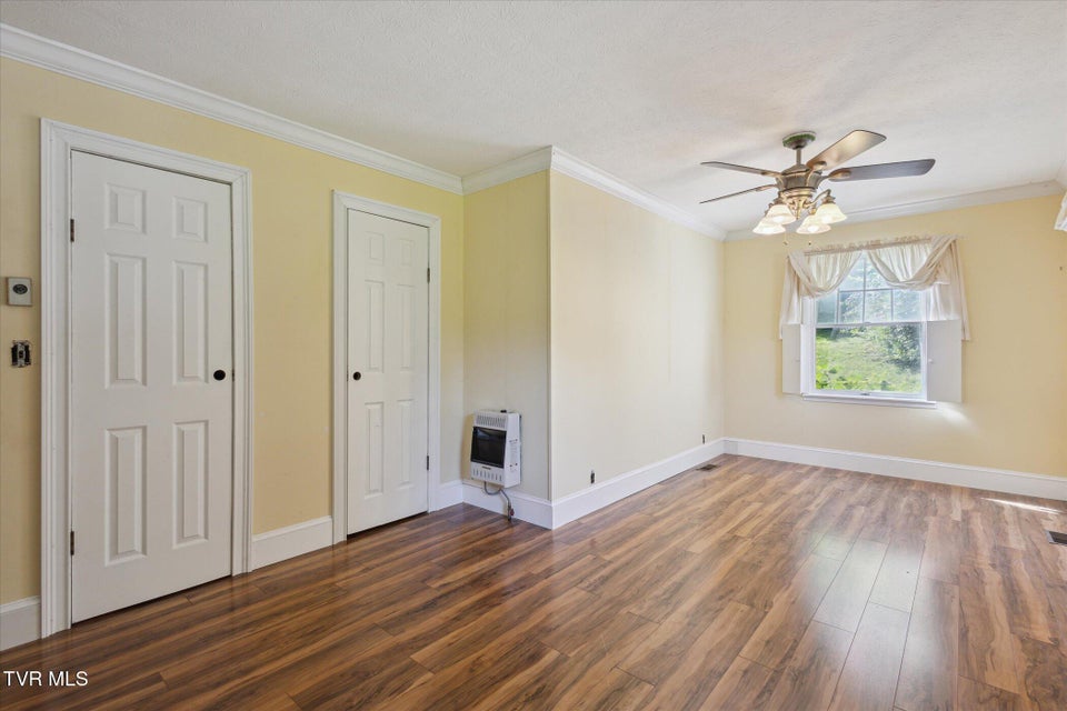Photo #19: 15493 Siesta Avenue
