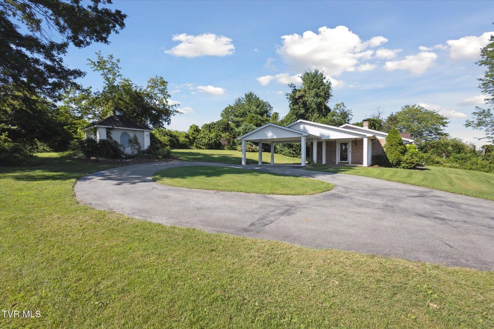 Photo #30: 15493 Siesta Avenue