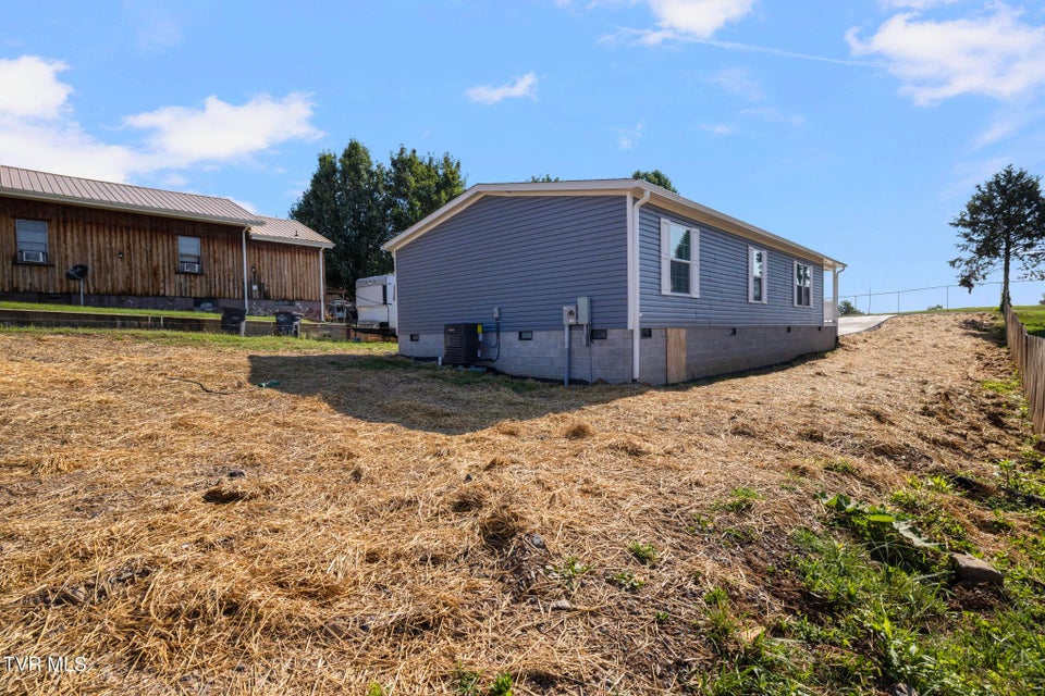 Photo #29: 1024 Walnut Avenue