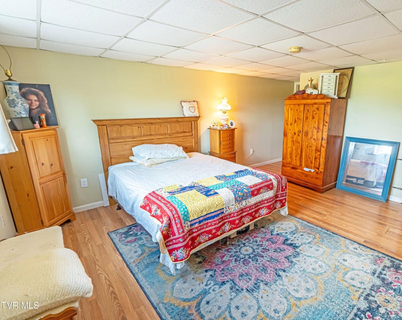 Photo #17: 28360 Rivermont Drive