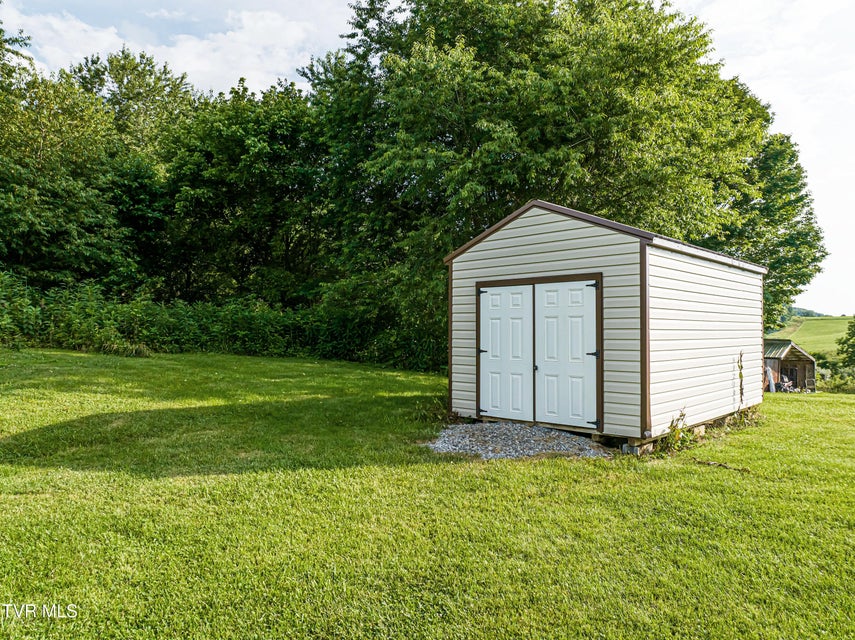 Photo #27: 28360 Rivermont Drive