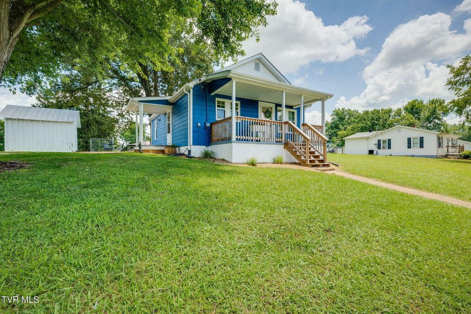 Photo #3: 222 Shelby Avenue Avenue