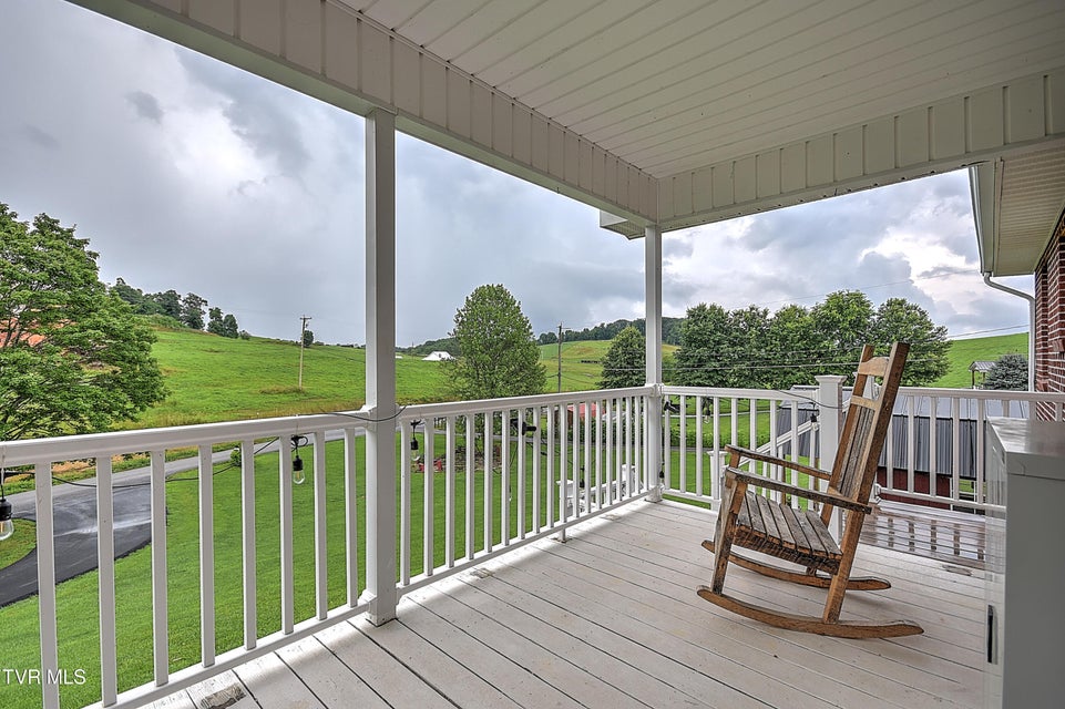 Photo #12: 15813 Black Hollow Road