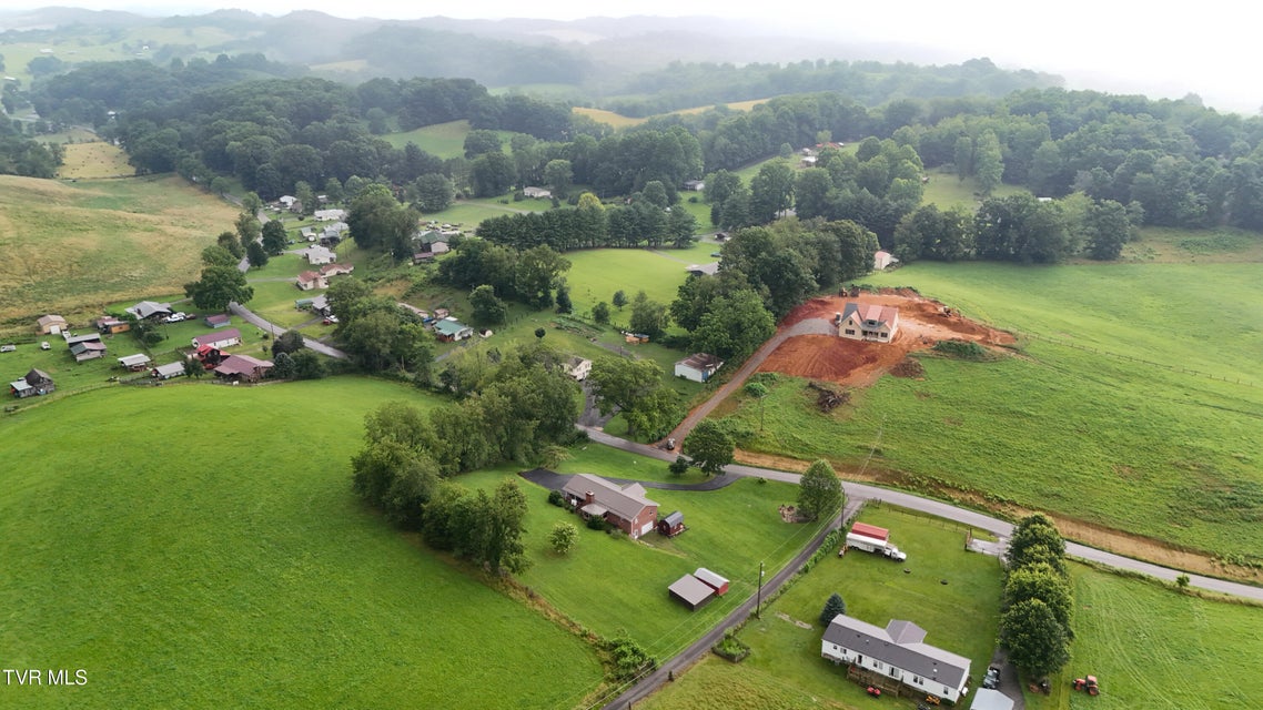 Photo #63: 15813 Black Hollow Road