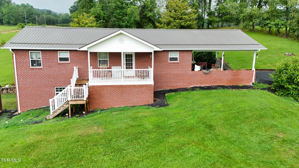 Photo #3: 15813 Black Hollow Road