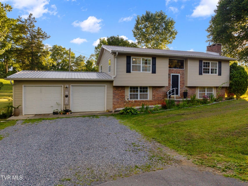 Photo #2: 122 Glenwood Avenue