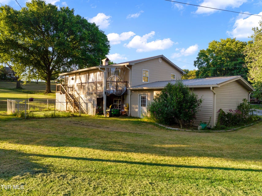 Photo #6: 122 Glenwood Avenue