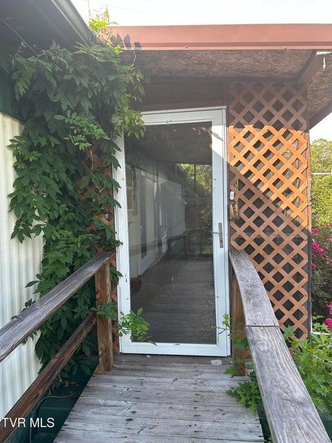 Photo #6: 2703 Orr Street