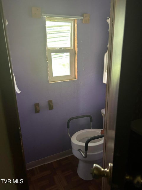 Photo #19: 2703 Orr Street