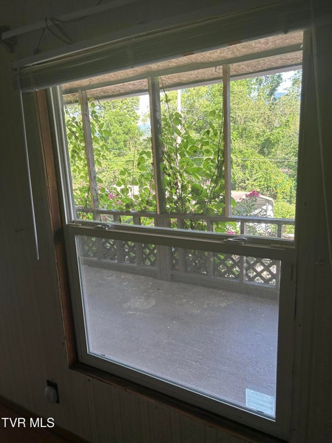 Photo #24: 2703 Orr Street