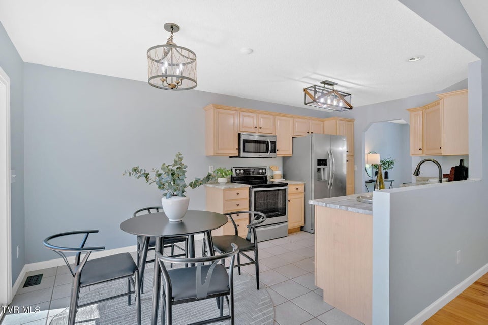 Photo #7: 1001 Kennesaw Drive