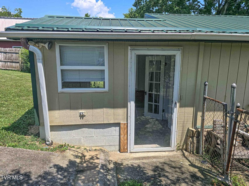 Photo #12: 1300 Grant Place