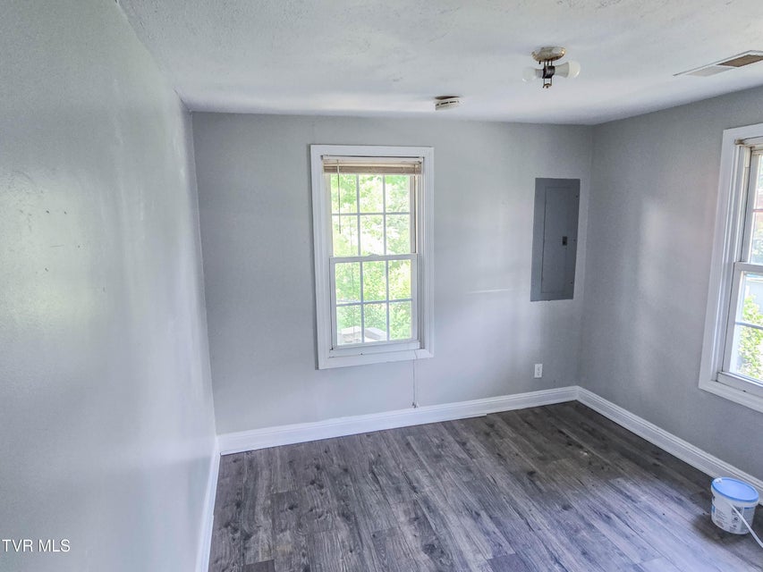 Photo #9: 1300 Grant Place