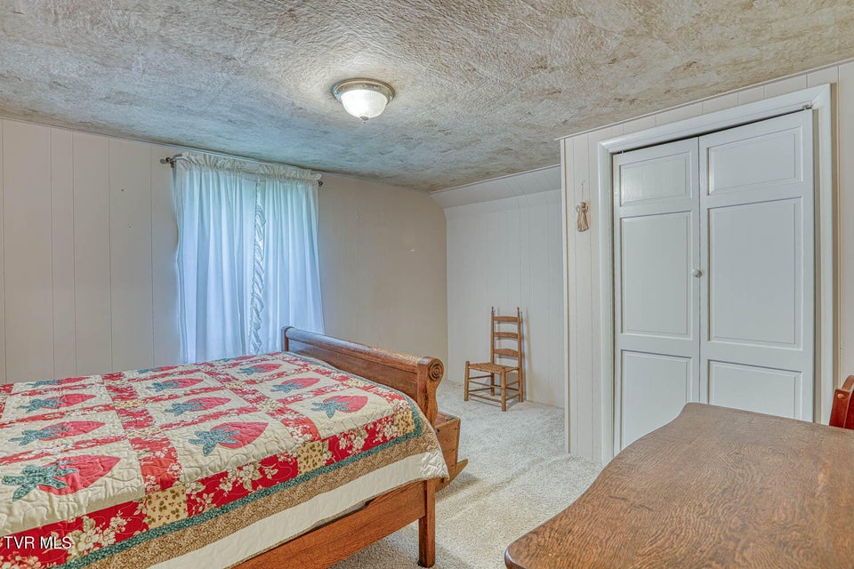 Photo #38: 129 Cardinal Drive
