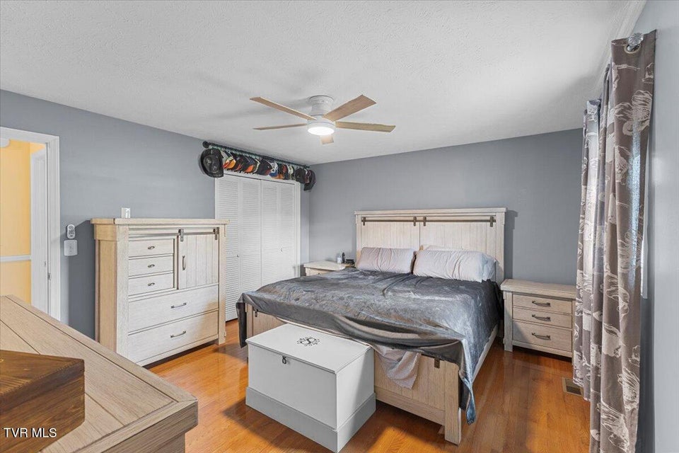 Photo #16: 1540 Maple Hill Dr Drive