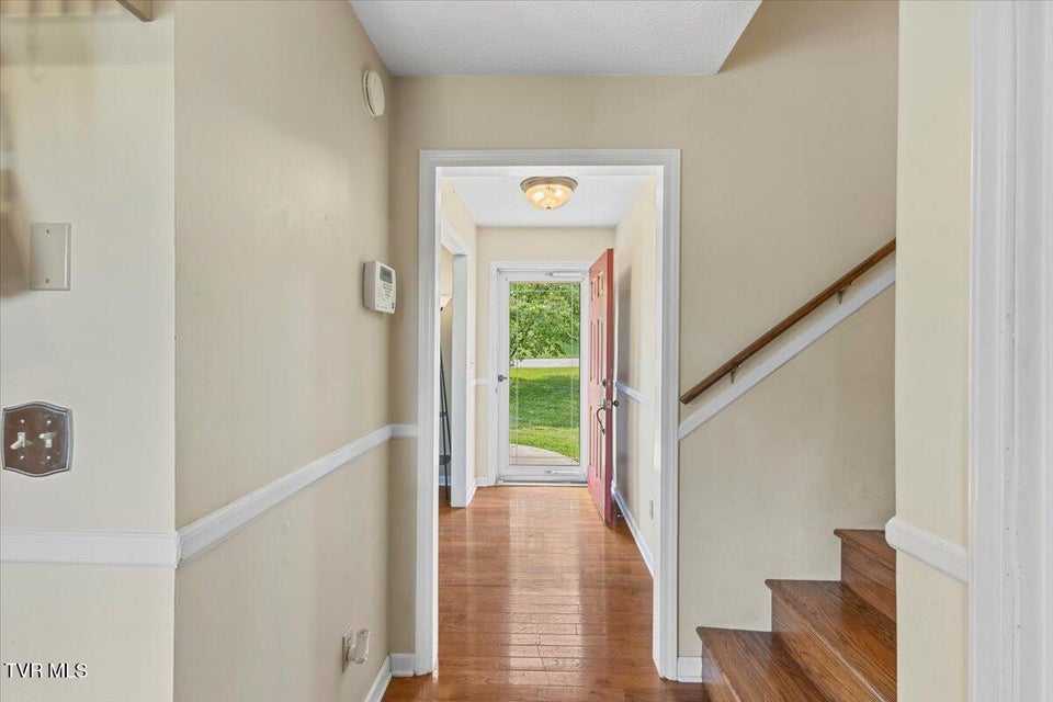 Photo #6: 1540 Maple Hill Dr Drive