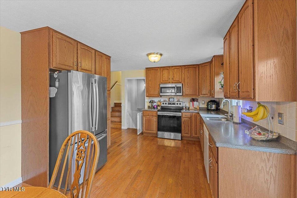 Photo #8: 1540 Maple Hill Dr Drive