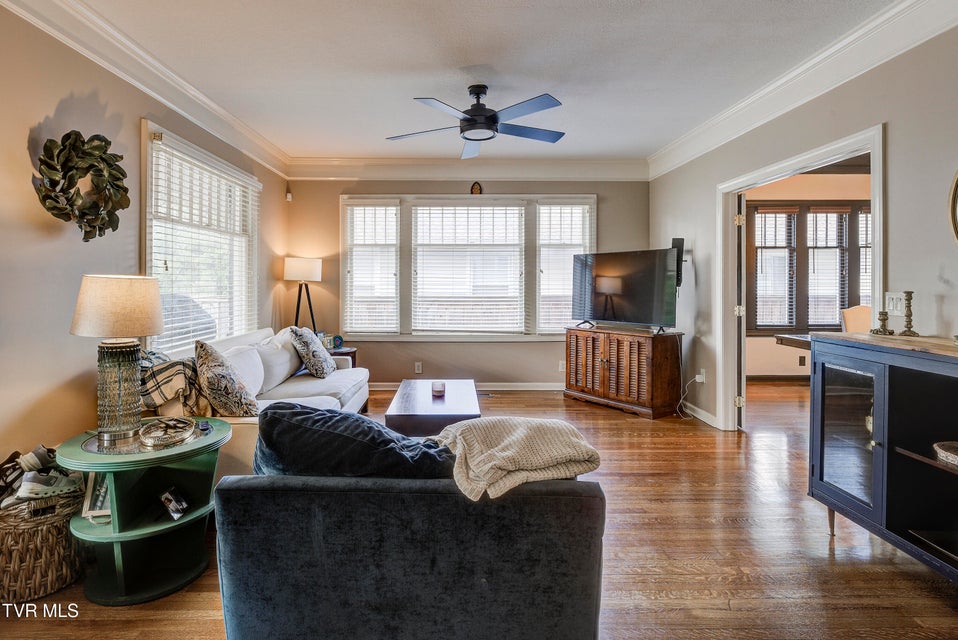 Photo #12: 704 Watauga Avenue