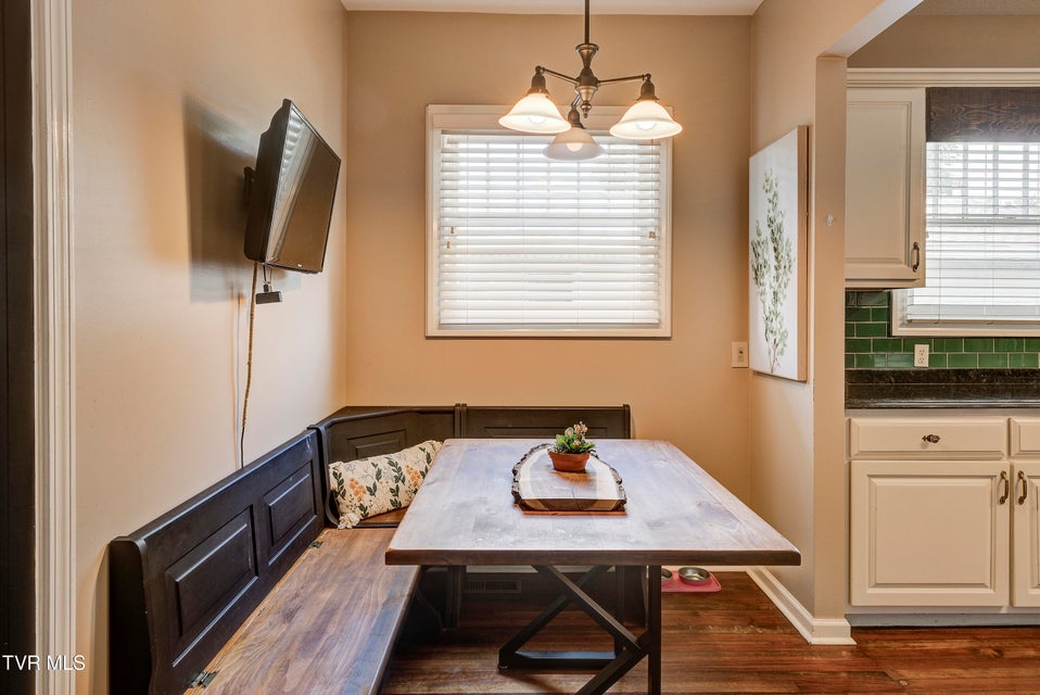 Photo #18: 704 Watauga Avenue