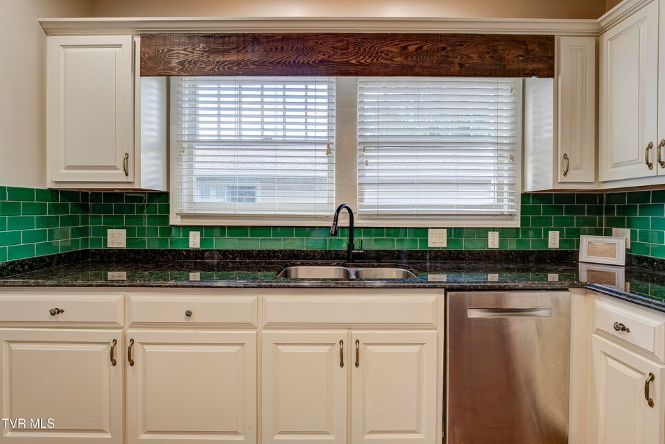 Photo #21: 704 Watauga Avenue