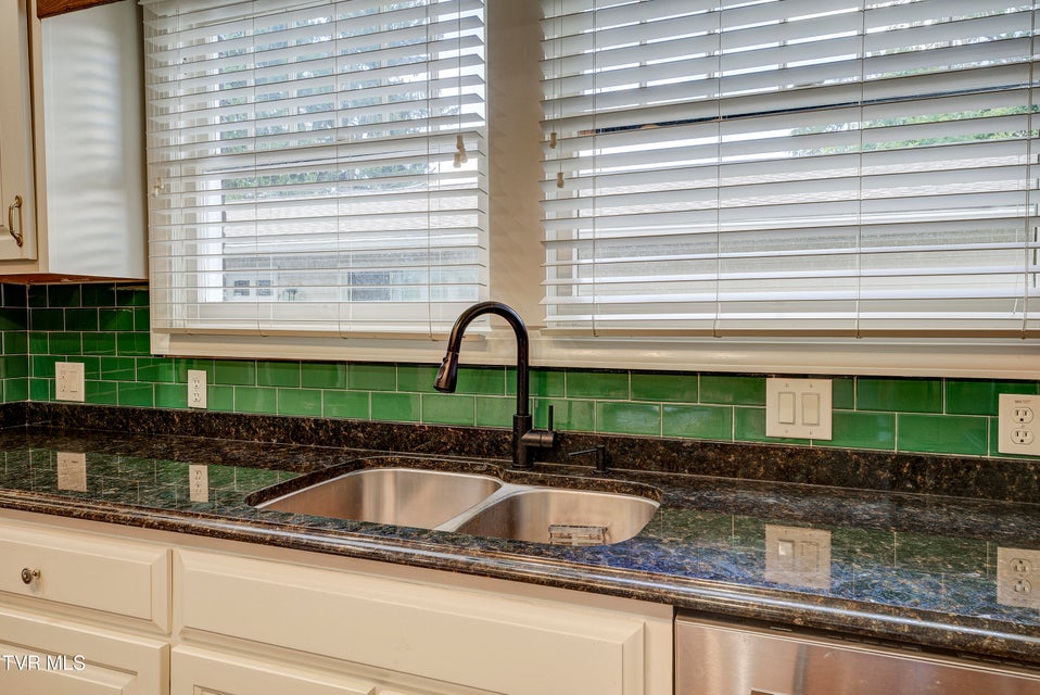 Photo #23: 704 Watauga Avenue
