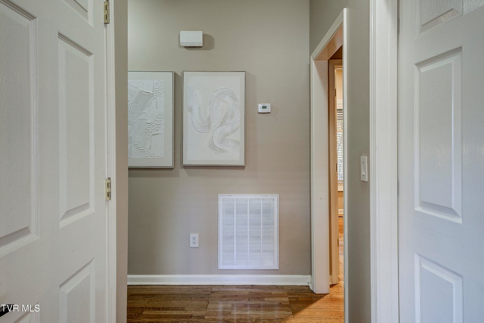 Photo #25: 704 Watauga Avenue