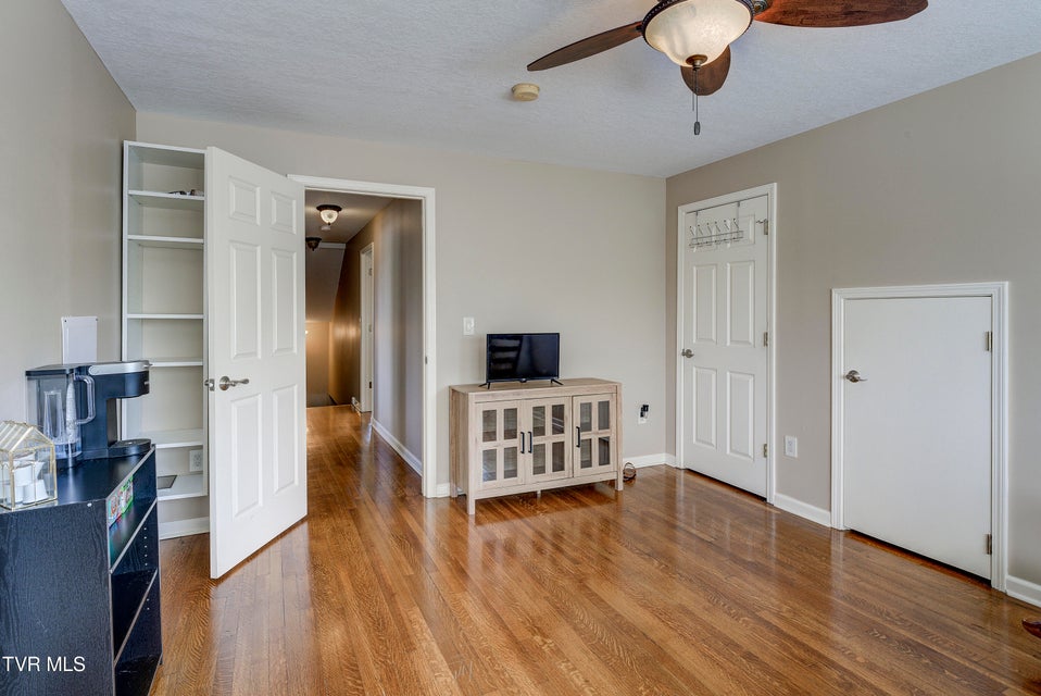 Photo #52: 704 Watauga Avenue