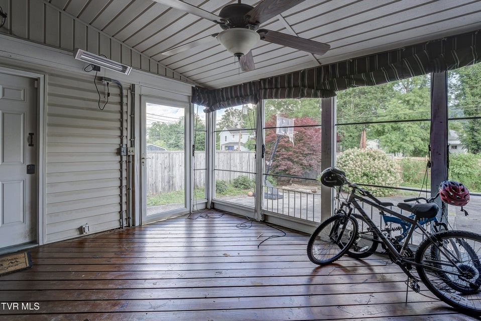Photo #58: 704 Watauga Avenue