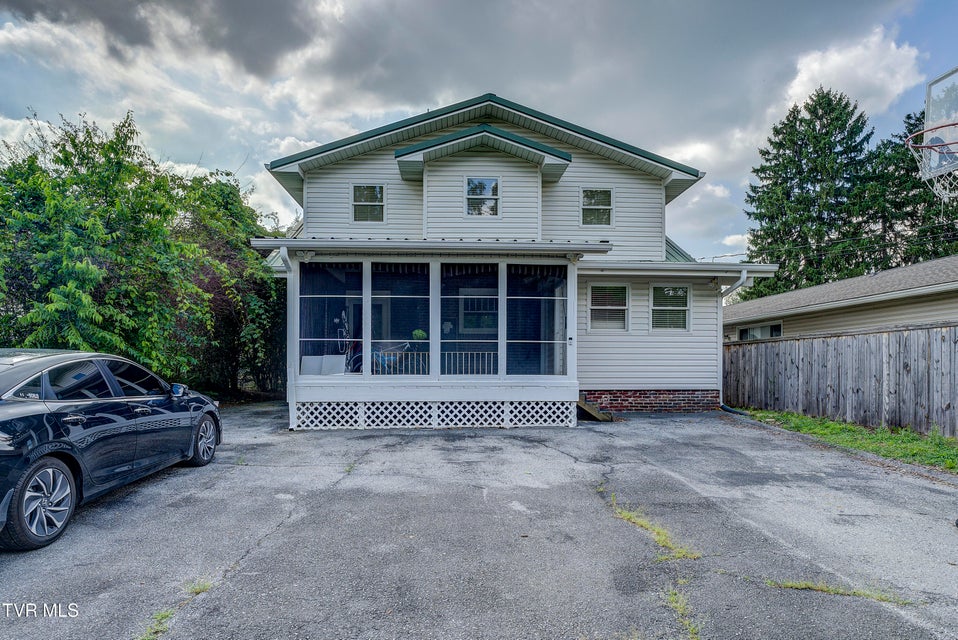 Photo #60: 704 Watauga Avenue