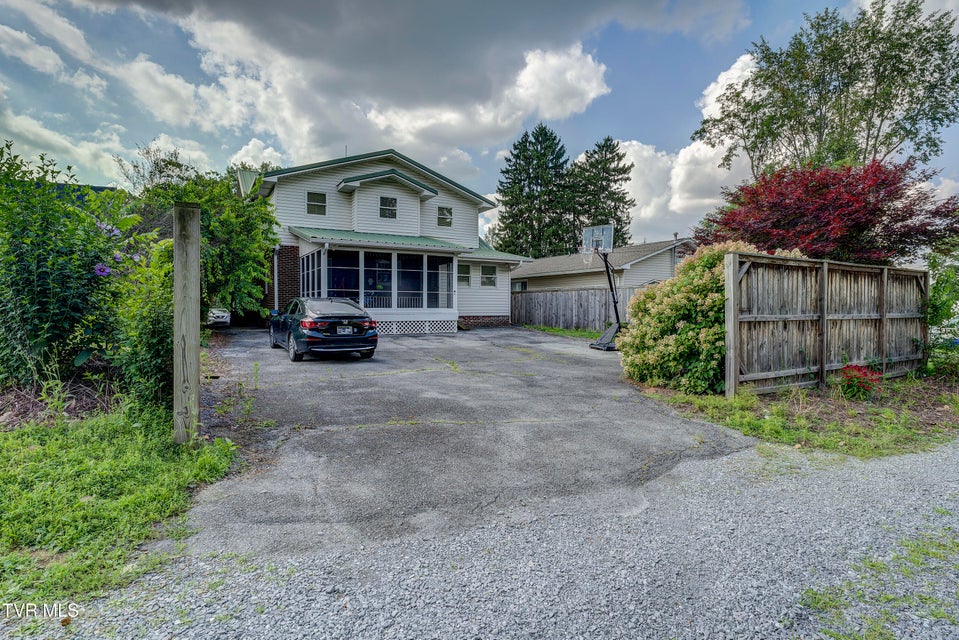 Photo #61: 704 Watauga Avenue