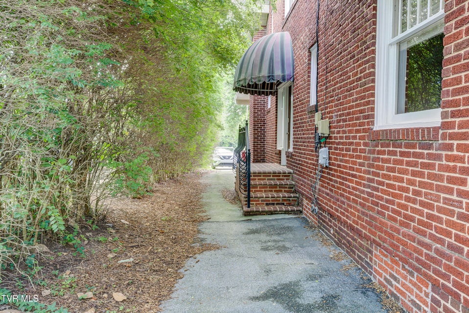 Photo #62: 704 Watauga Avenue