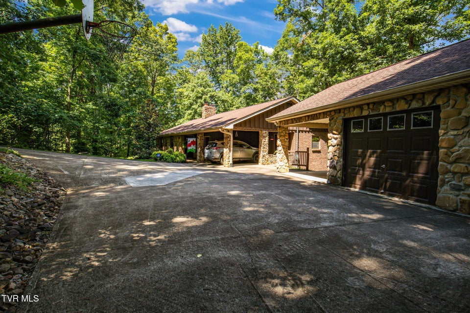Photo #8: 218 Panoramic View Drive
