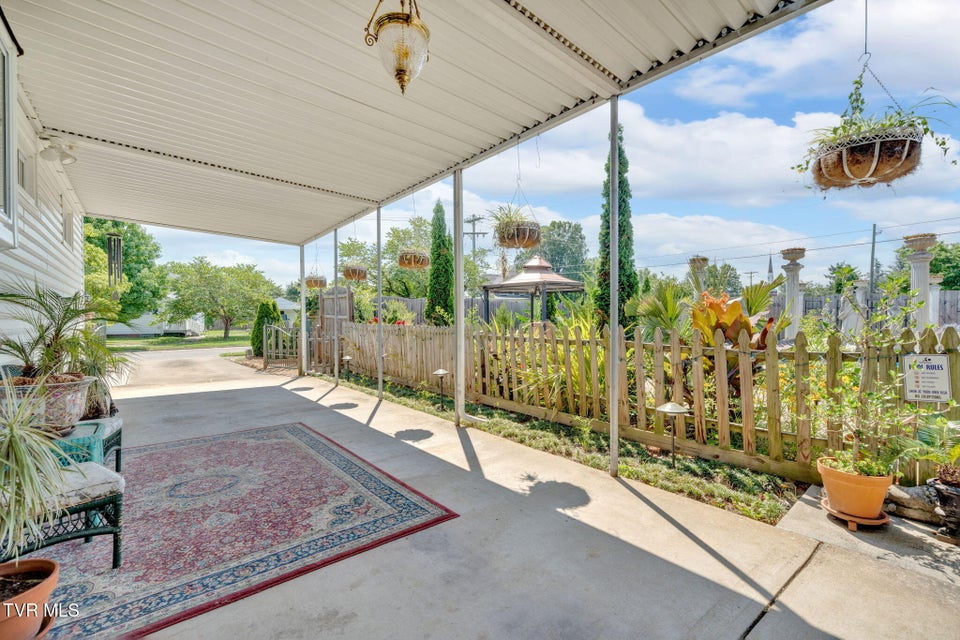 Photo #3: 201 Wanola Avenue