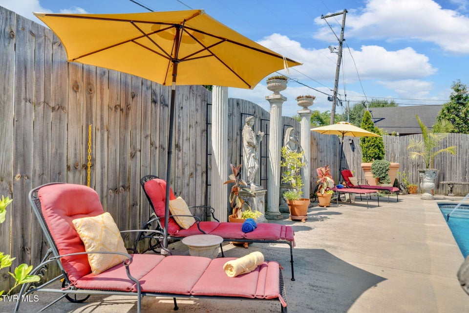 Photo #36: 201 Wanola Avenue