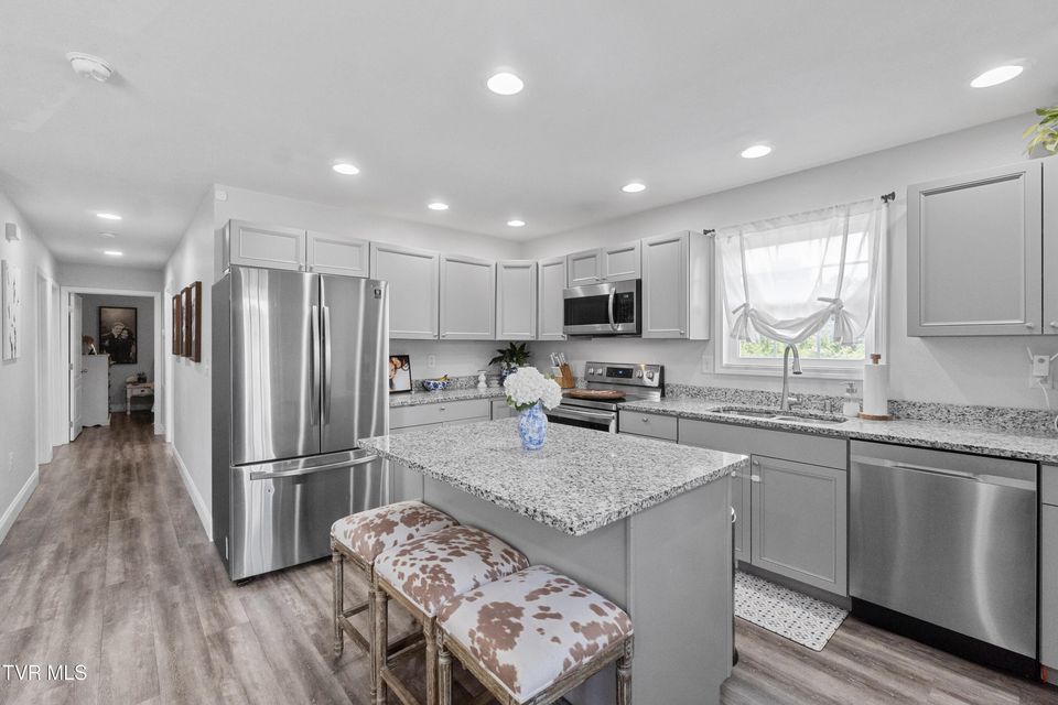 Photo #4: 730 Ottway Road