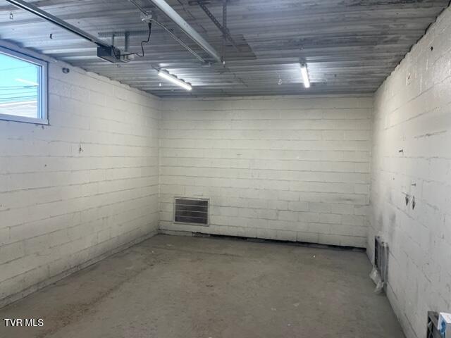 Photo #2: 422 Market Street