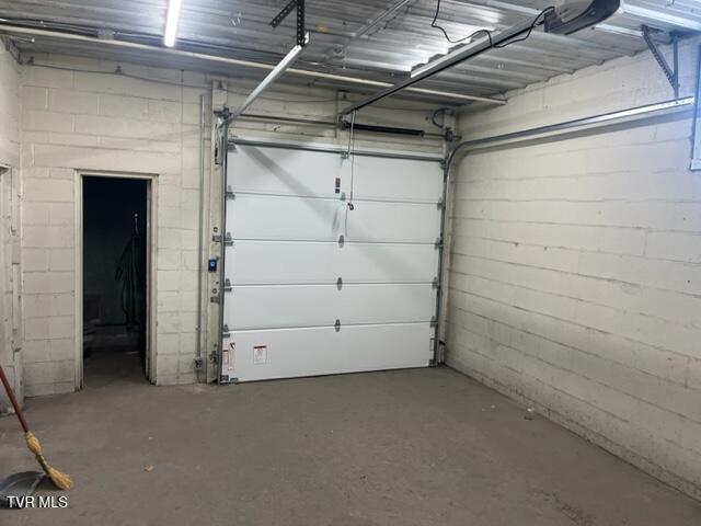 Photo #3: 422 Market Street