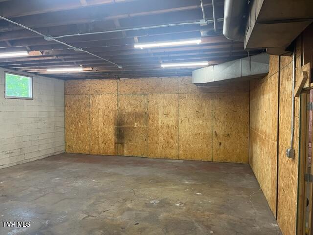 Photo #4: 422 Market Street