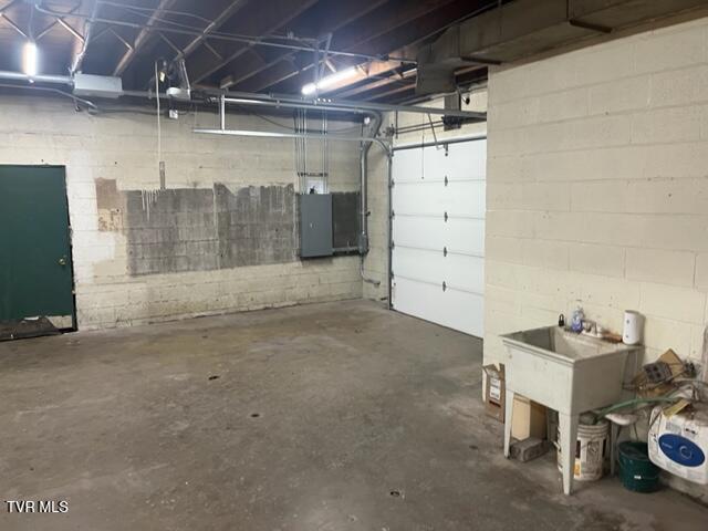 Photo #6: 422 Market Street