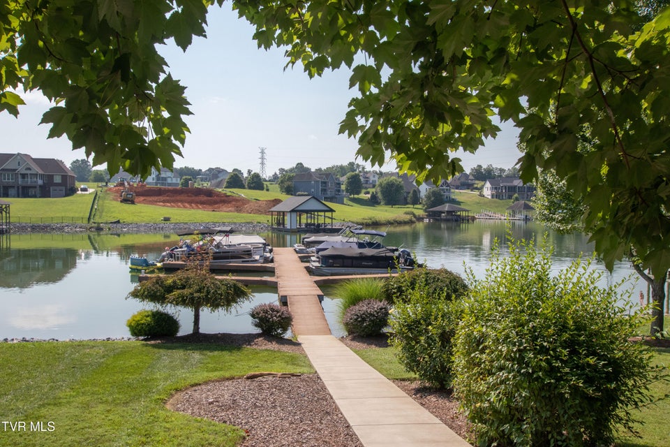 Photo #3: 112 Cardinal Point