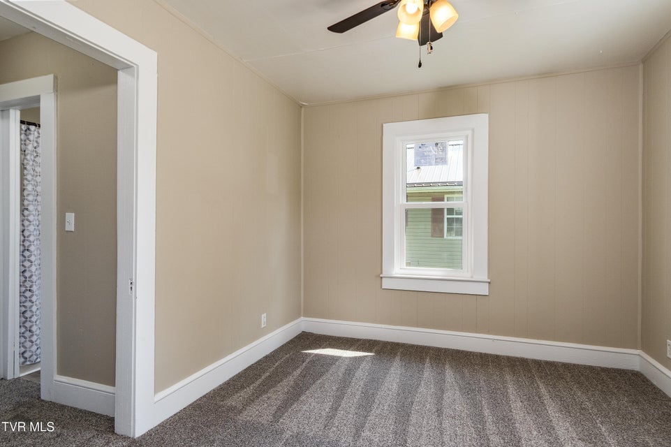 Photo #14: 1505 Fairview Avenue