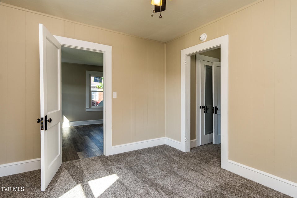 Photo #15: 1505 Fairview Avenue