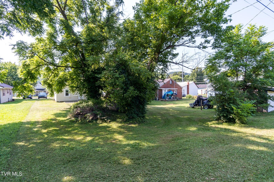 Photo #25: 1505 Fairview Avenue