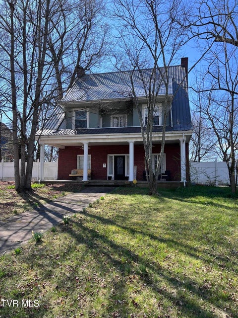 Photo #2: 313 Lamont Street
