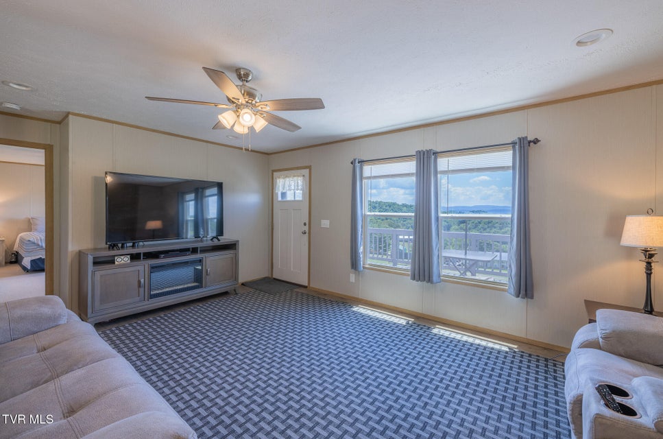 Photo #5: 120 Maple Crest Circle