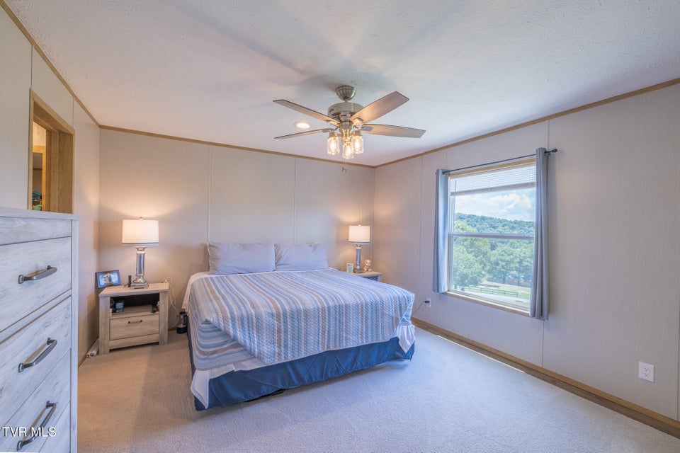 Photo #11: 120 Maple Crest Circle