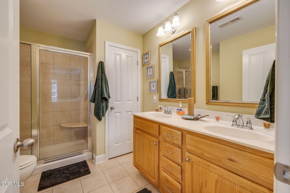 Photo #15: 207 Bridgewater Court