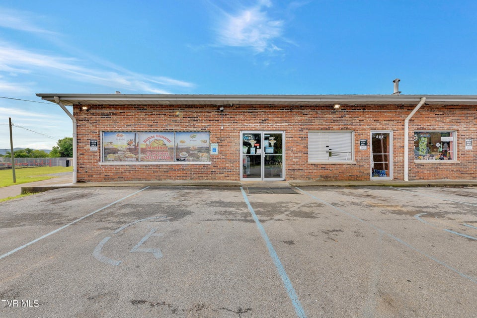 Photo #9: 200-206 Bohannon Avenue